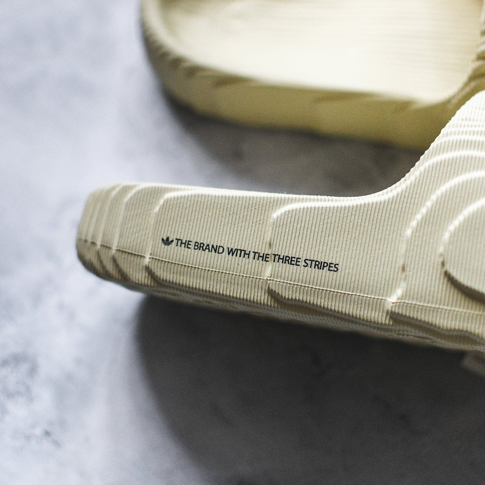 adidas Adilette 22 Slides Desert Sand