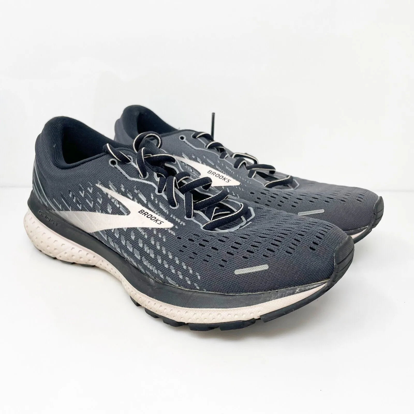 Brooks Womens Ghost 13 1203381B062 Gray Running Shoes Sneakers Size 9 B