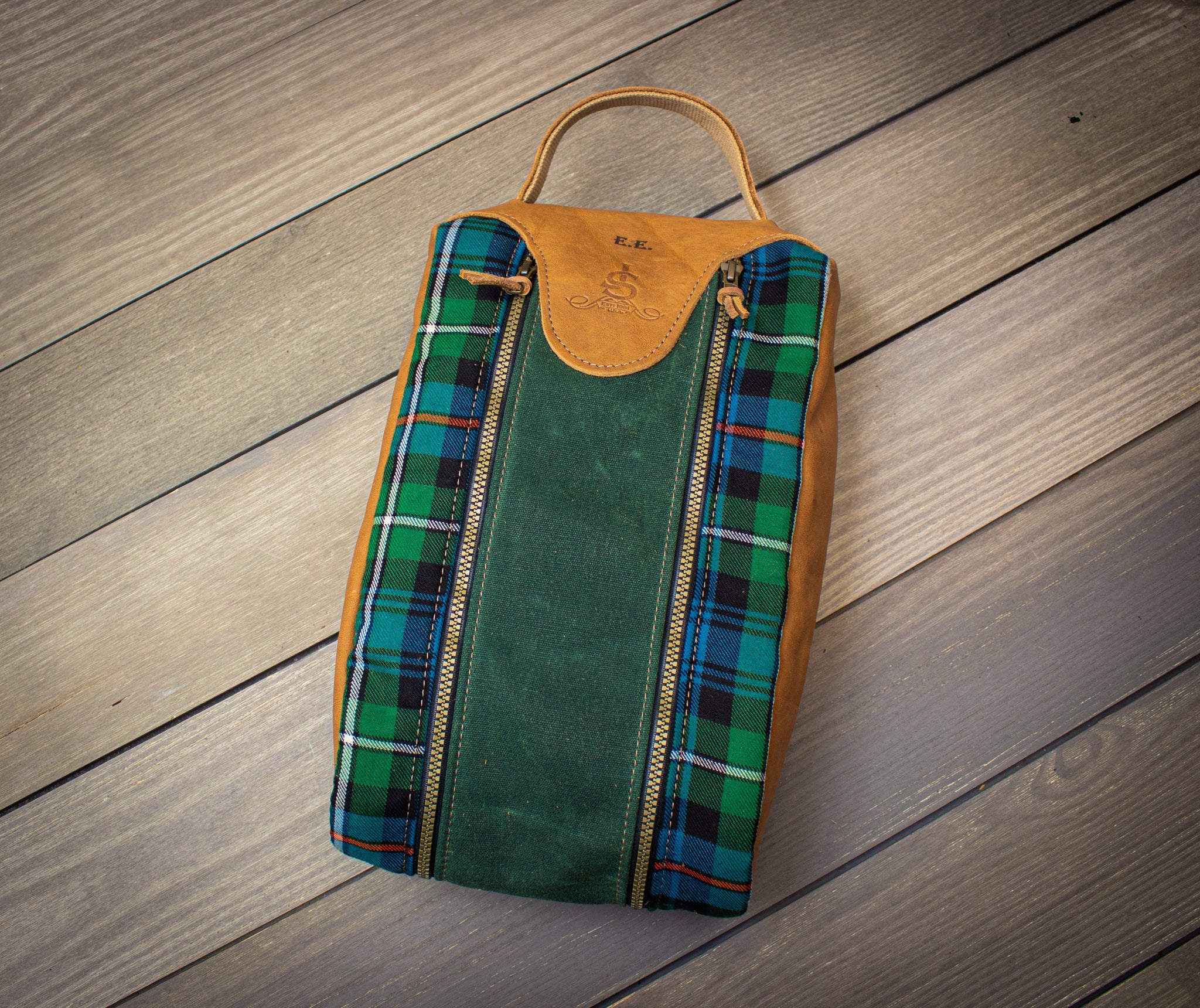 Mackenzie OC Tartan and Spruce Green with Natural Leather Shoe Bag