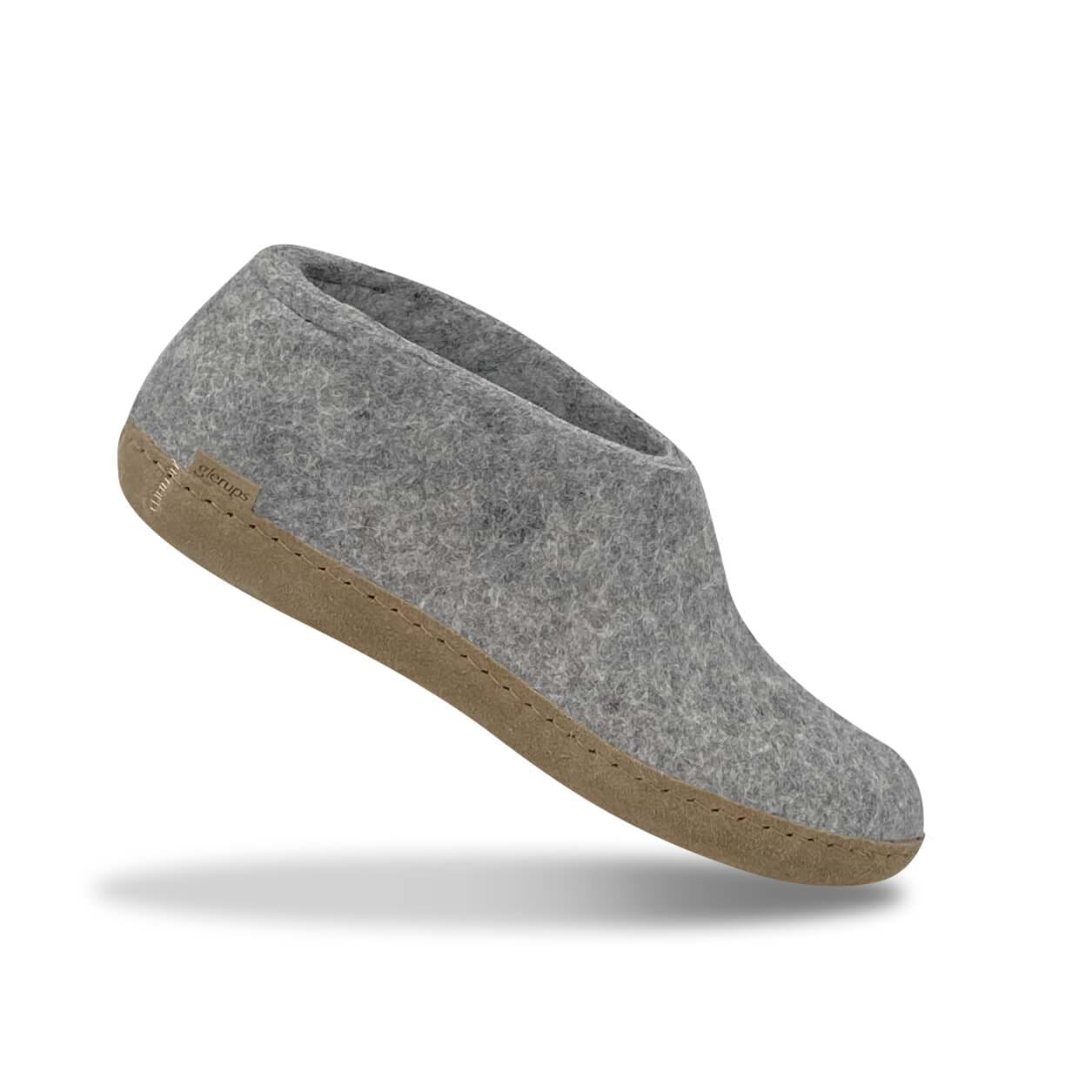 Shoe with leather sole - Grey