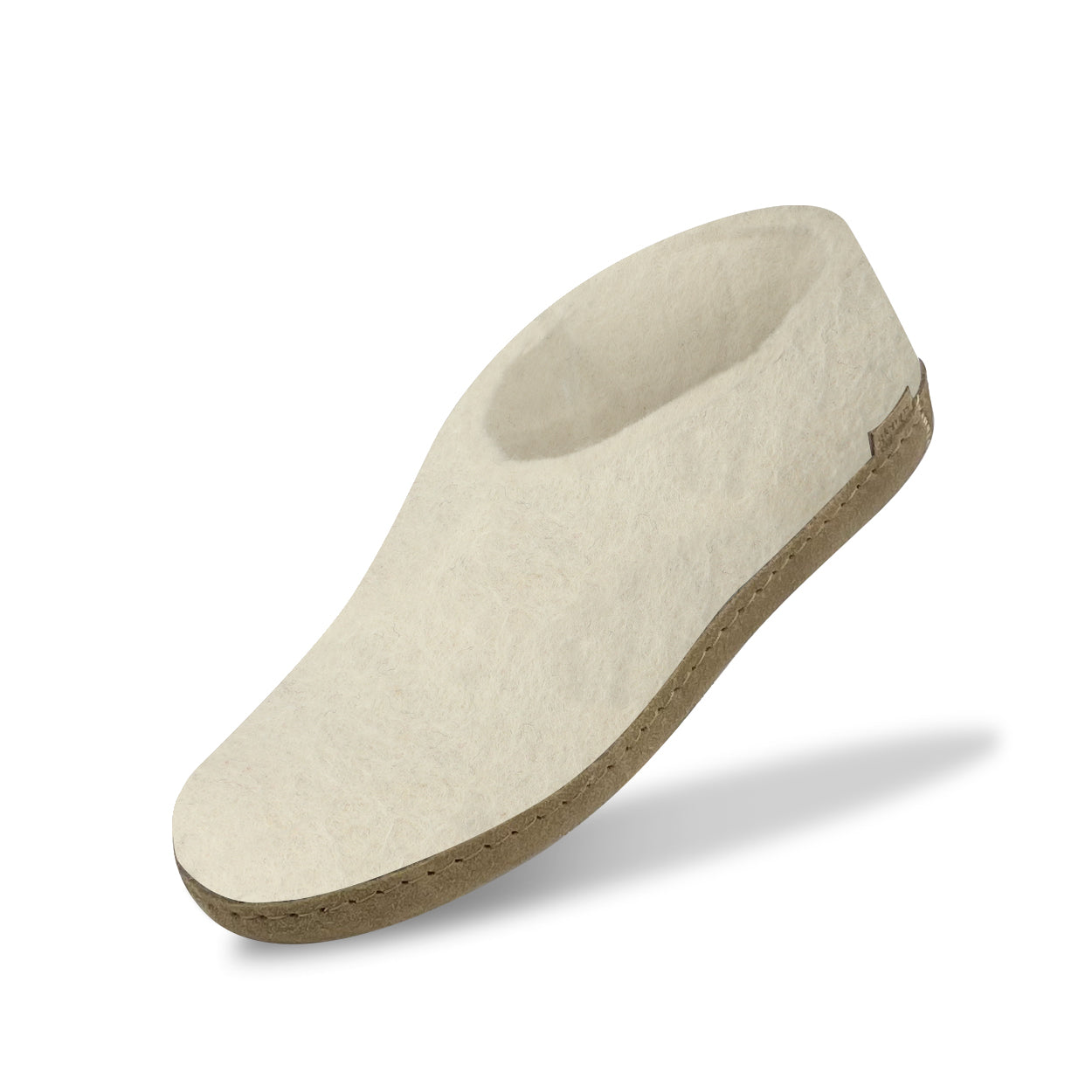 Shoe with leather sole - White