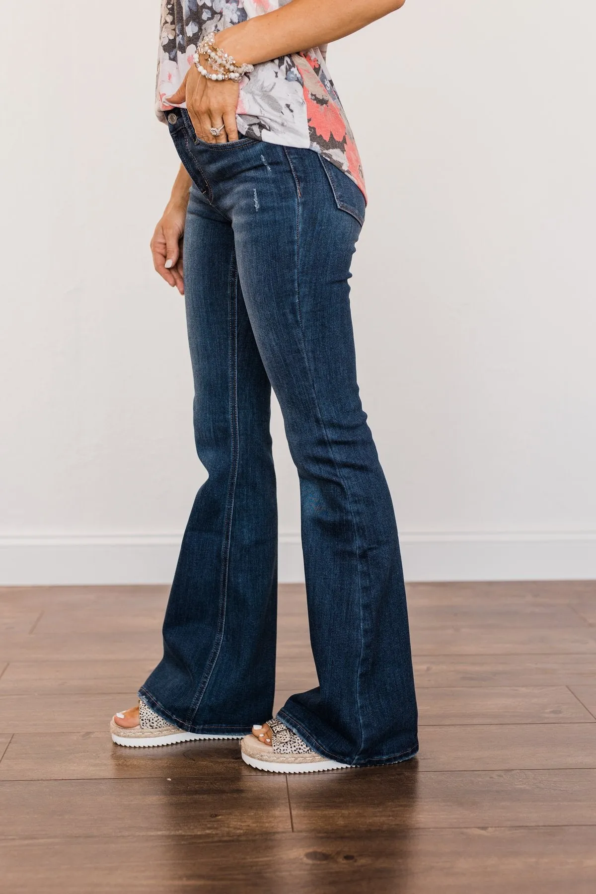 Vervet Mid-Rise Flare Jeans- Elizabeth Wash