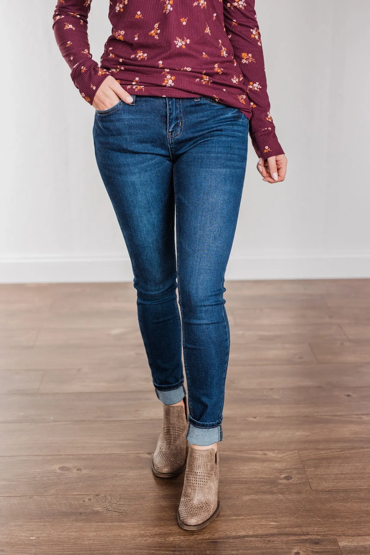 Vervet Mid-Rise Skinny Jean- Arabella Wash